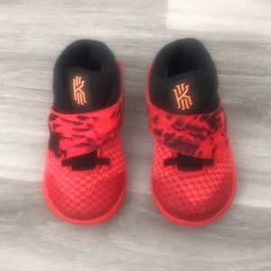 Nike Kyrie 2 Inferno Size 6C